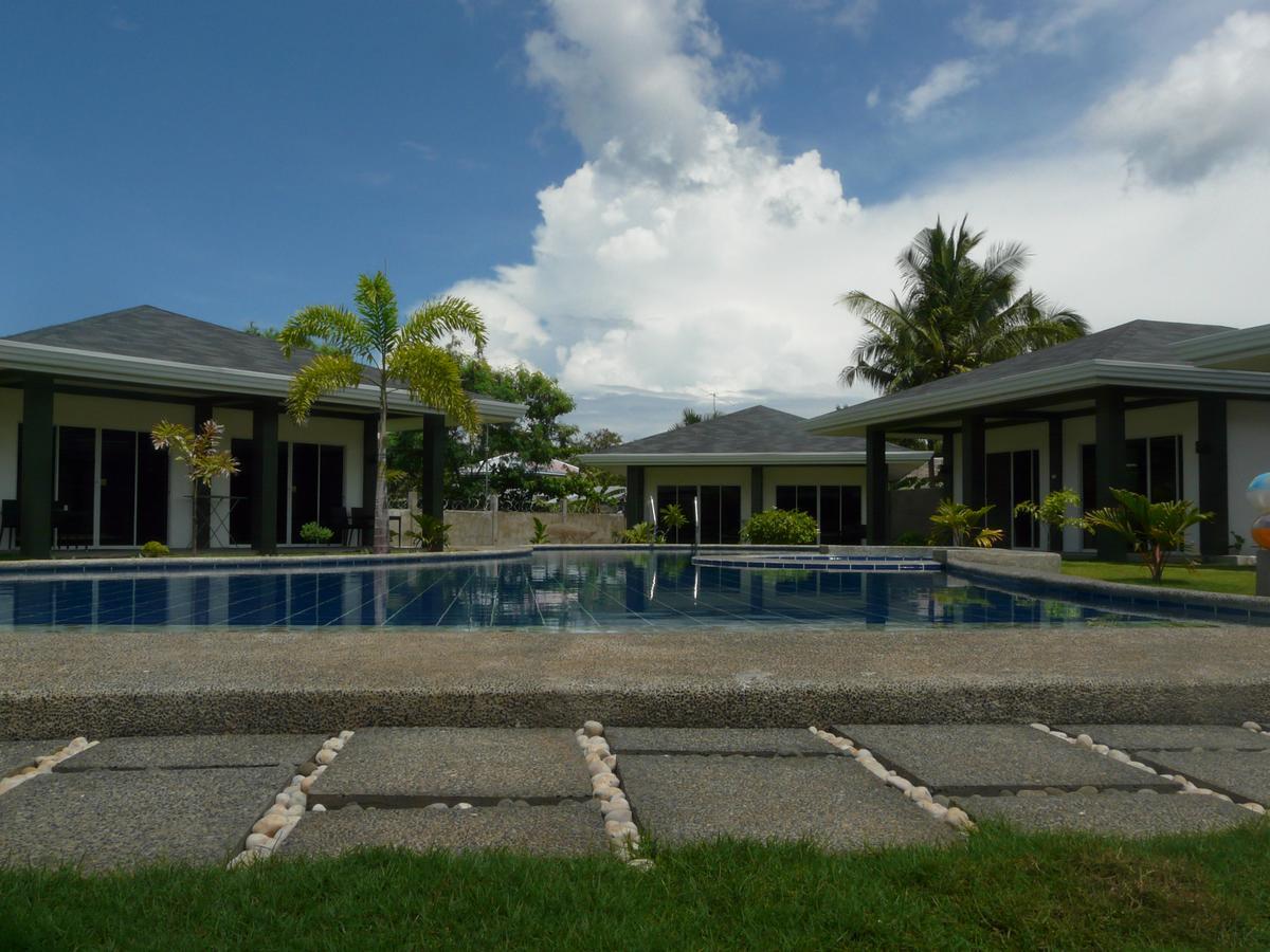Alona Royal Palm Resort Panglao Exterior foto