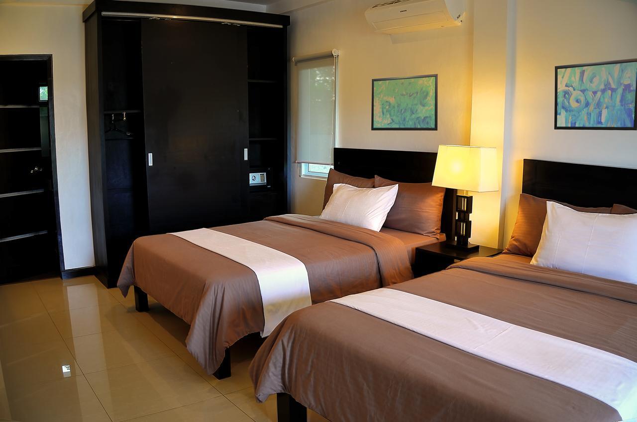 Alona Royal Palm Resort Panglao Exterior foto