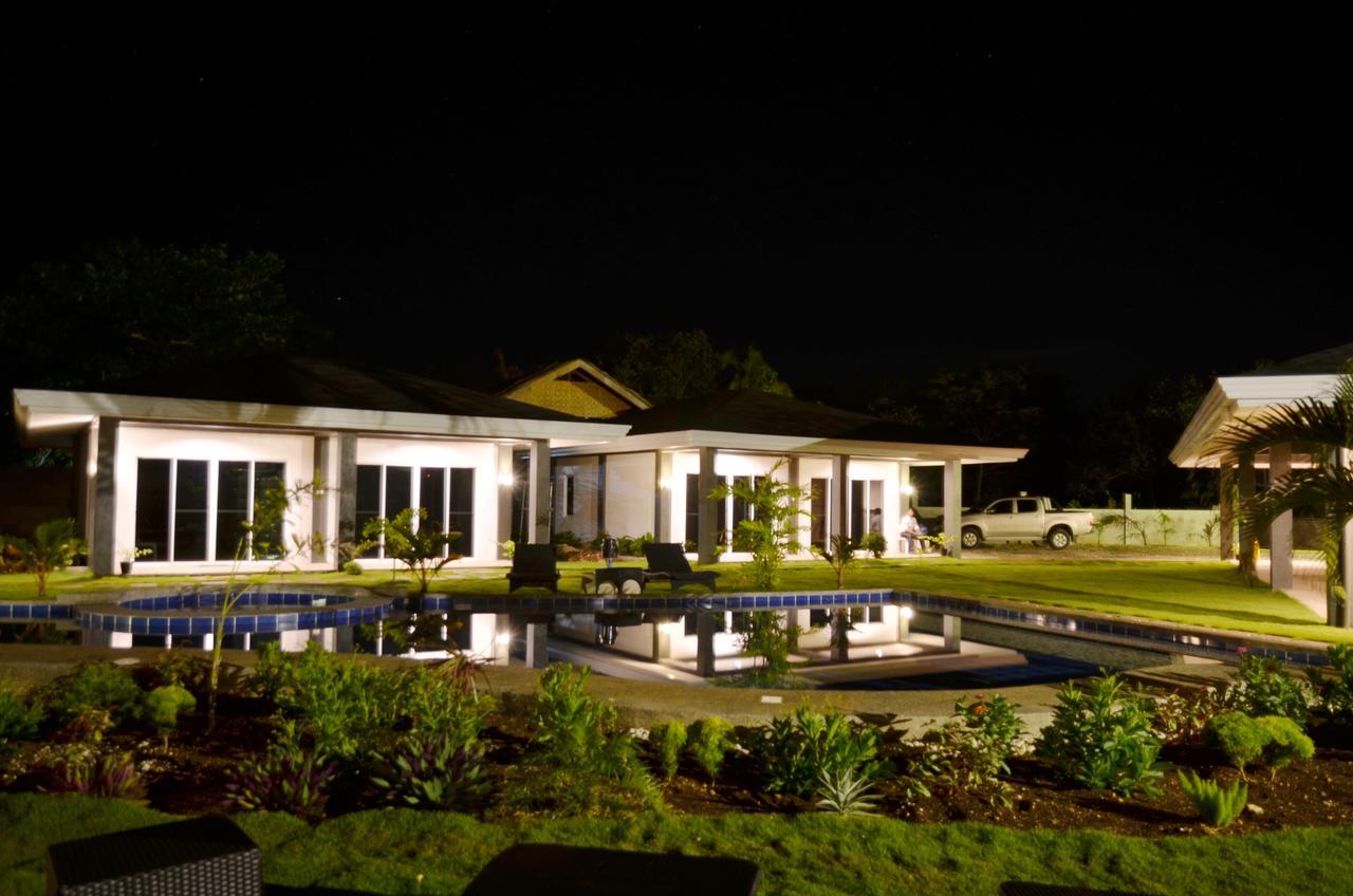 Alona Royal Palm Resort Panglao Exterior foto