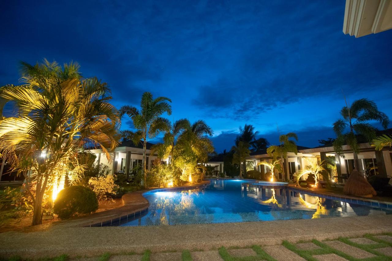 Alona Royal Palm Resort Panglao Exterior foto
